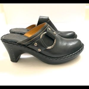 Fyre Black Leather Clogs Size 7M